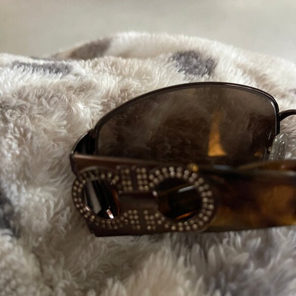 Ferragamo Sunglasses - Picture 9 of 9